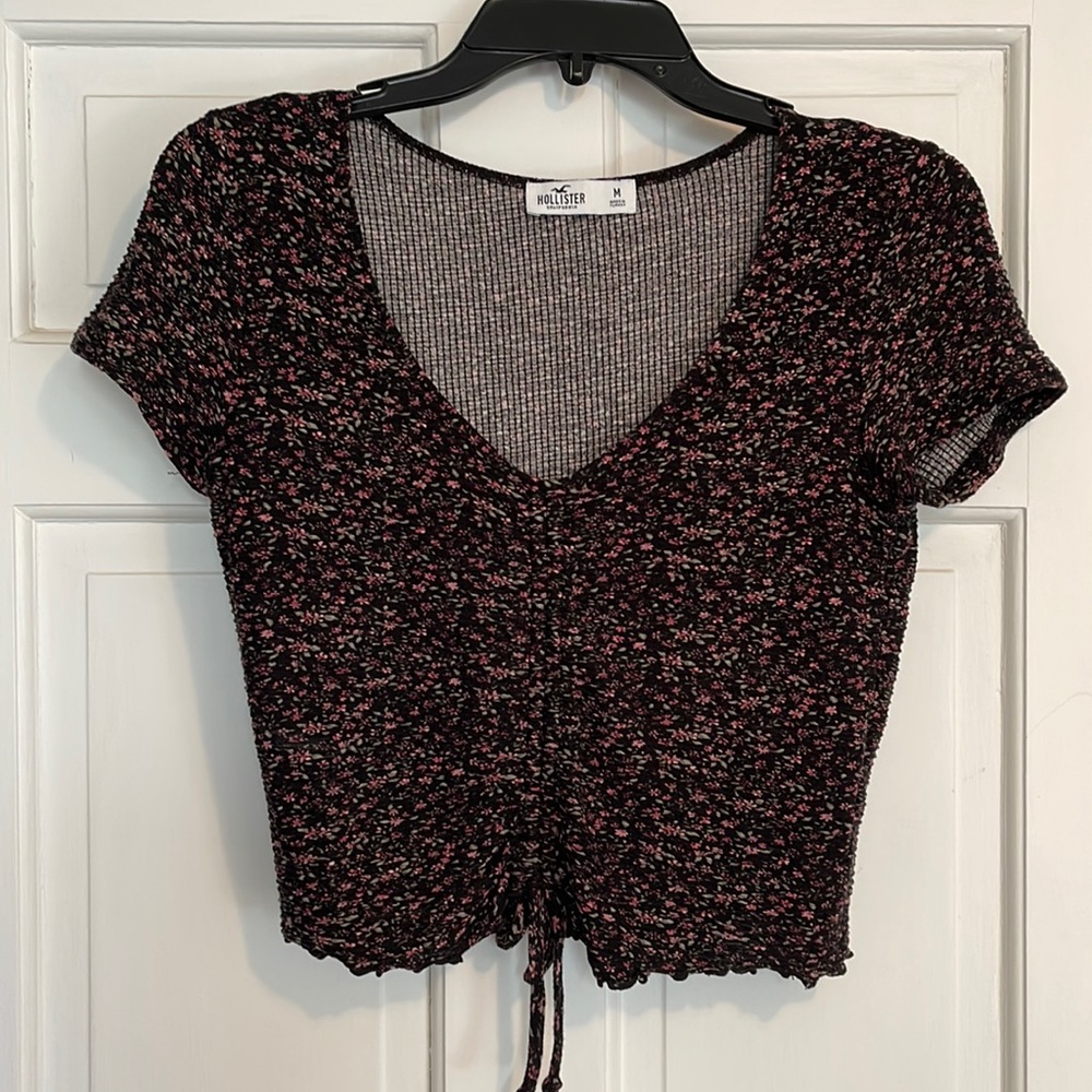 Hollister cinch floral crop top